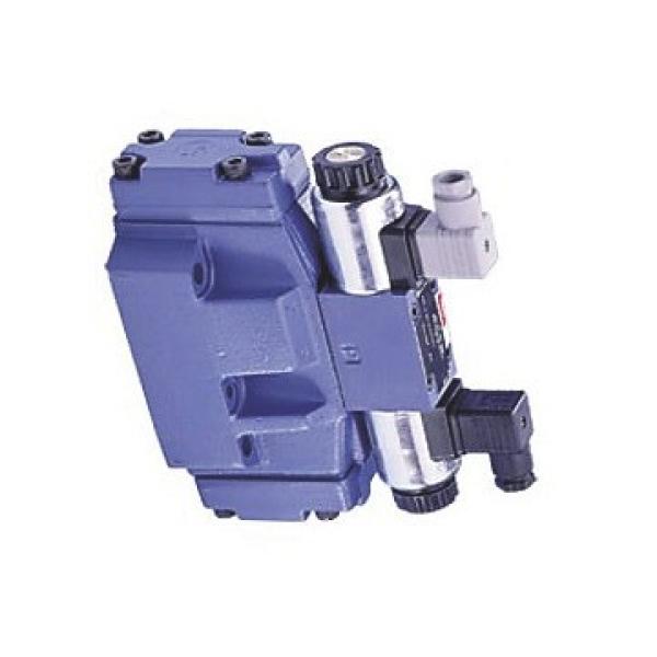 Distributeur hydraulique  WICKERS 4x2 Taille 3 rappel ressord 110Volts solenoid #2 image